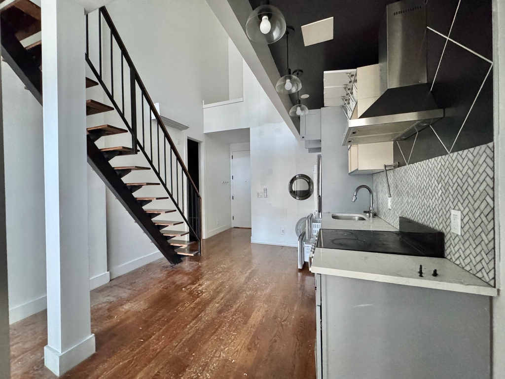 85 Graham Avenue - Photo 7