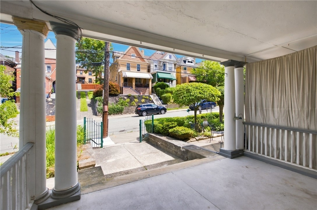 420 Edgemont Street - Photo 2