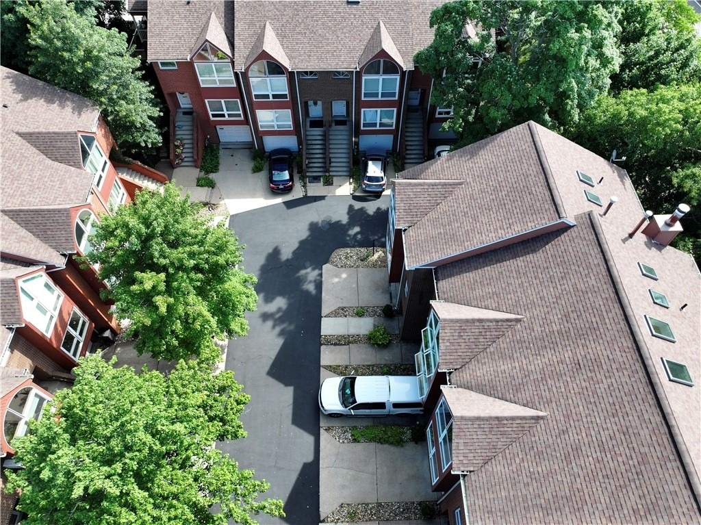 9 Graham Pl - Photo 2