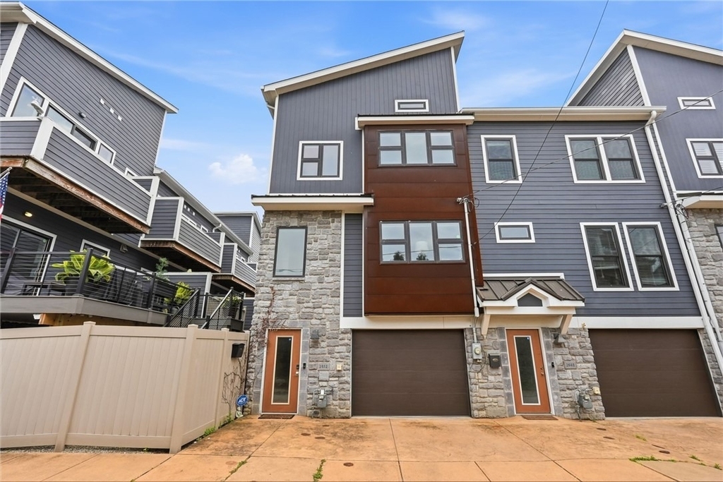 2652 Larkins Way - Photo 1