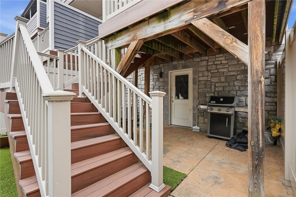 2652 Larkins Way - Photo 38