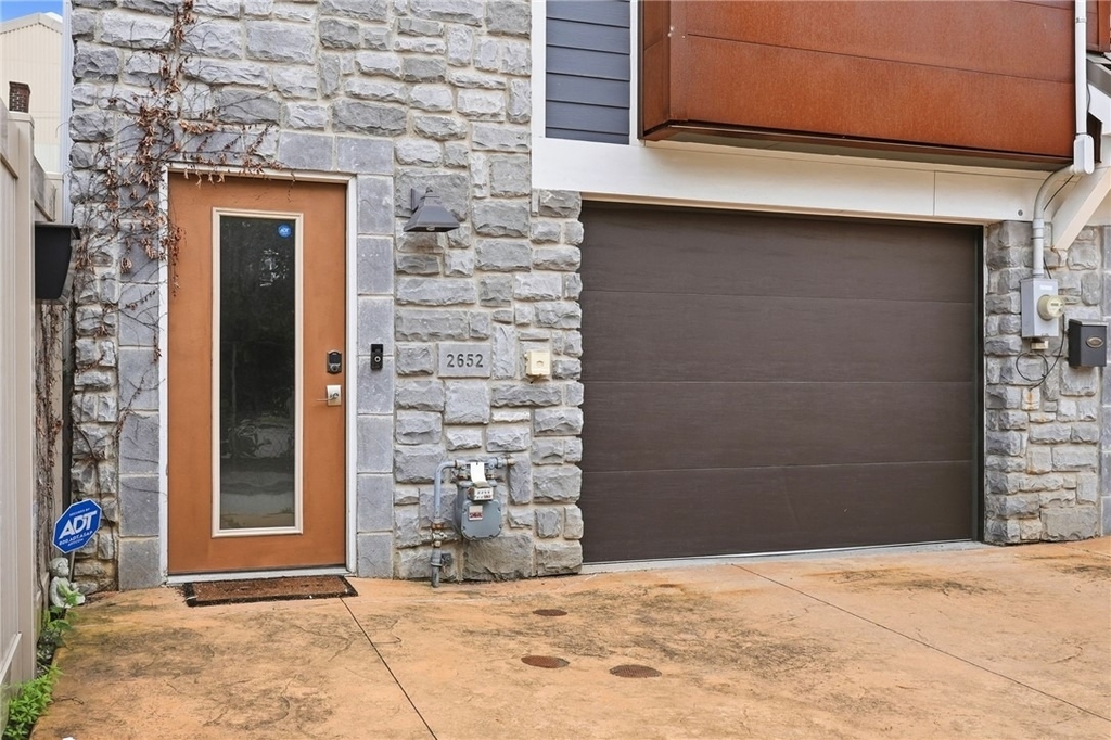 2652 Larkins Way - Photo 4