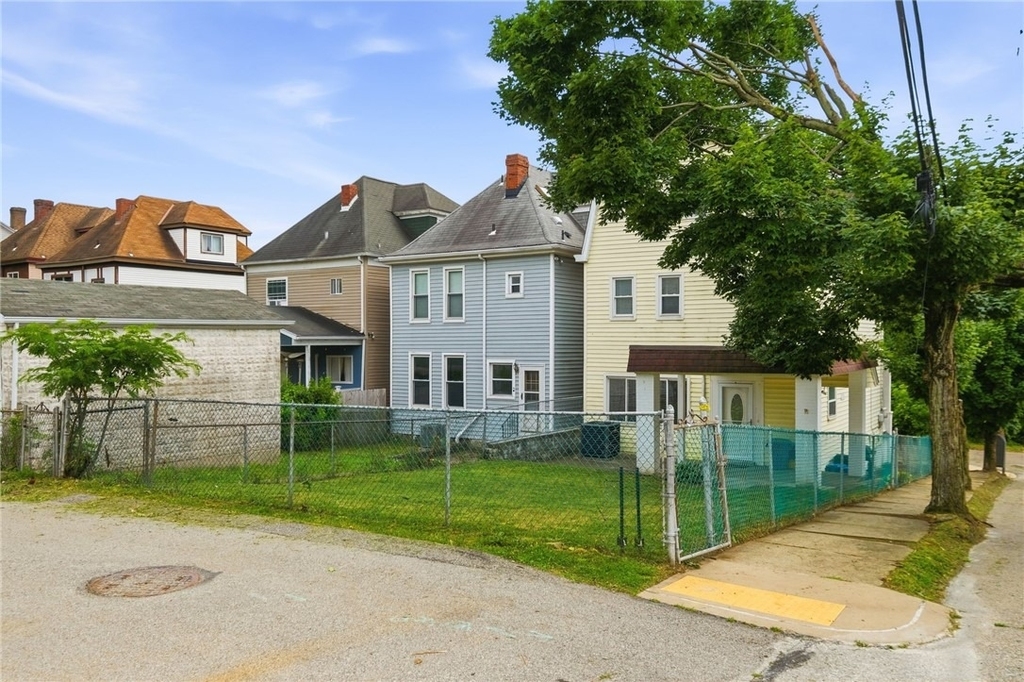 136 Dilworth St - Photo 33