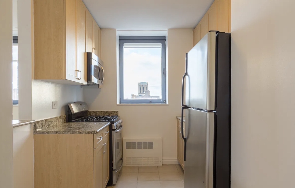 8th Ave & West 48th Street - Photo 2
