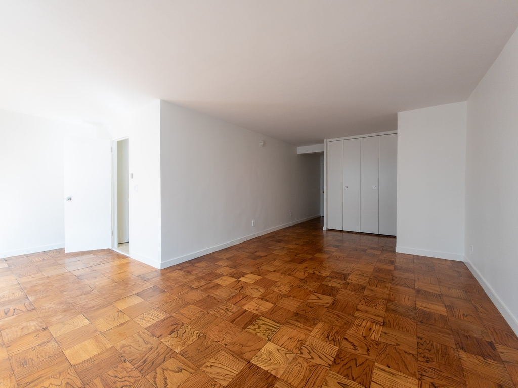 East 36th Street - Photo 1