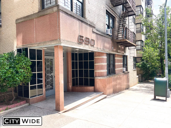 690 Ft Washington Avenue - Photo 4