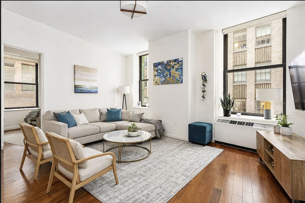 100 Fulton Street - Photo 0