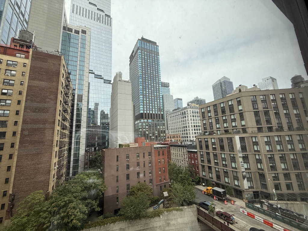 West 34th St and Dyer Ave - Photo 8