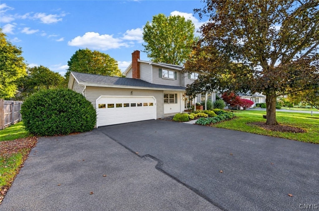 4776 Edgeworth Drive - Photo 3