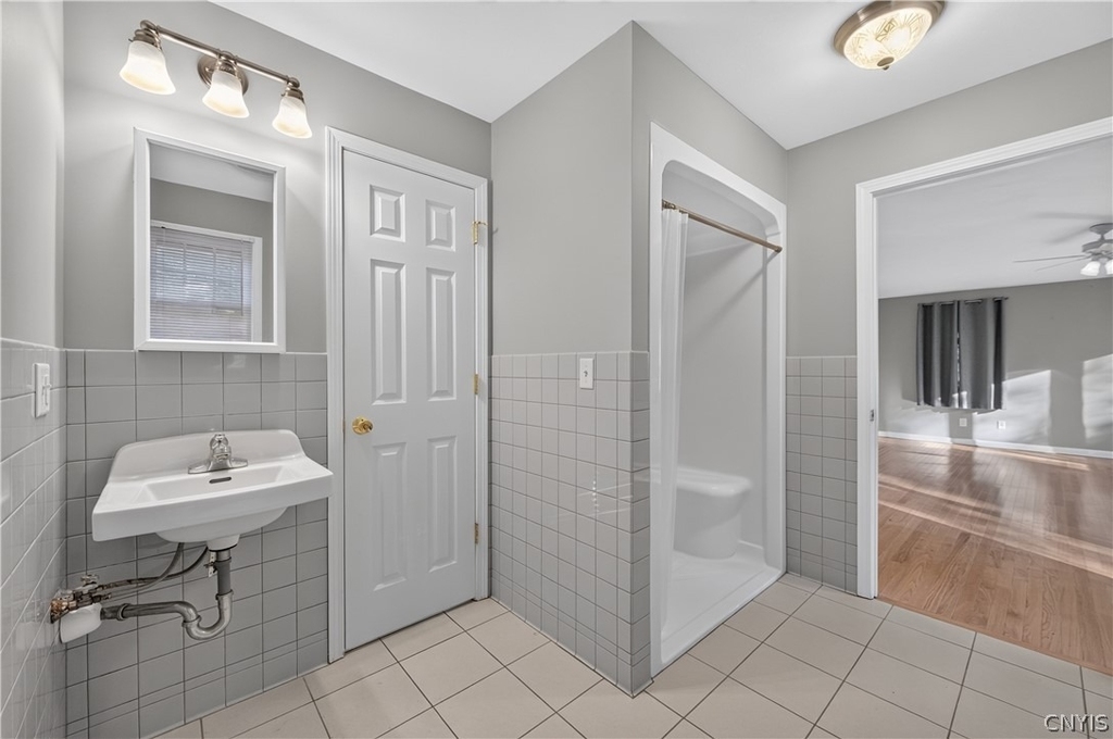 4776 Edgeworth Drive - Photo 32