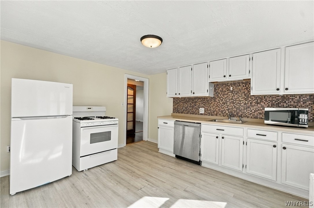 6797 Main Street - Photo 1