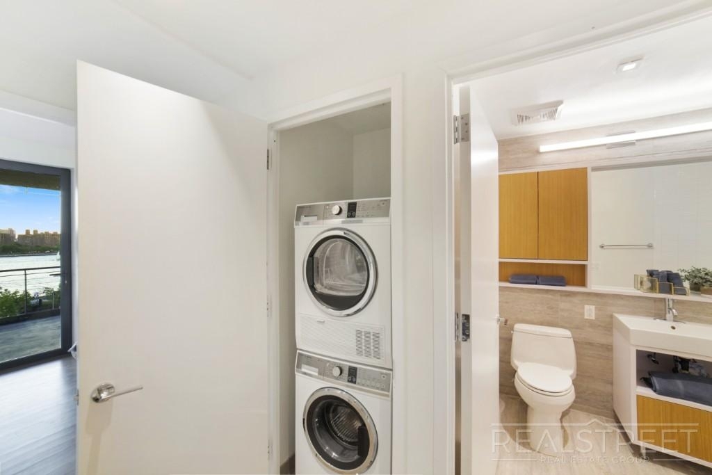 349 Kent Ave - Photo 12