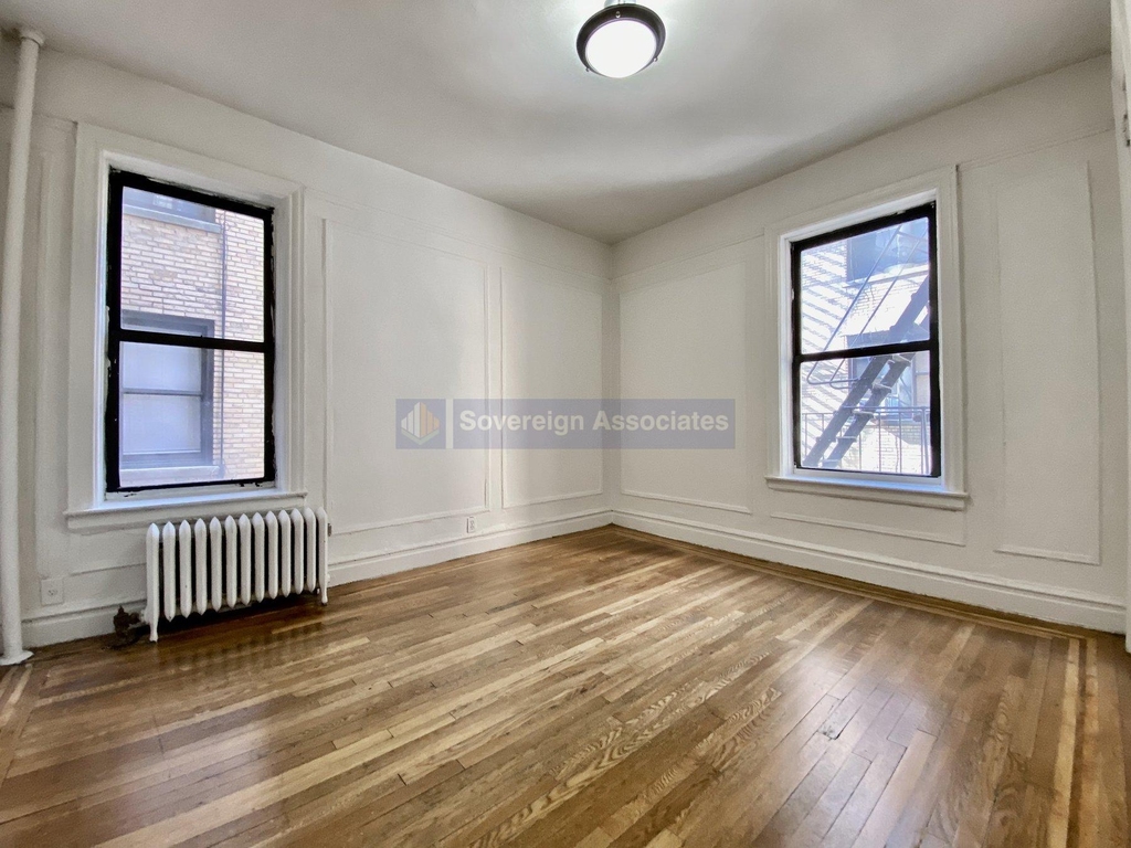 664 West 163rd Street - Photo 9
