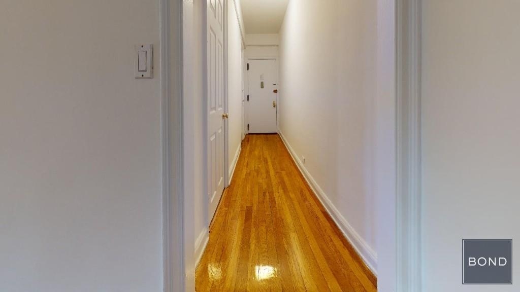 East 38th Street - Photo 8