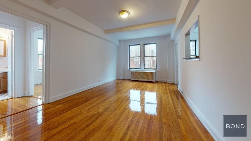 East 38th Street - Photo 0