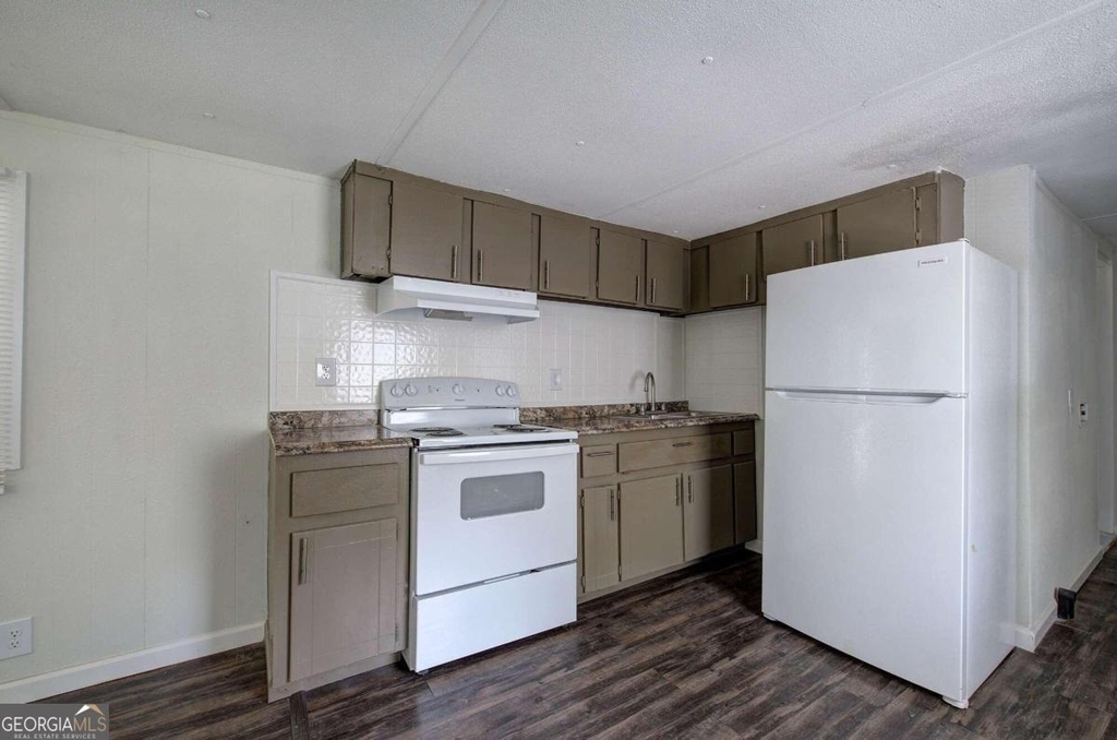 242 W Big Indian Trail - Photo 3