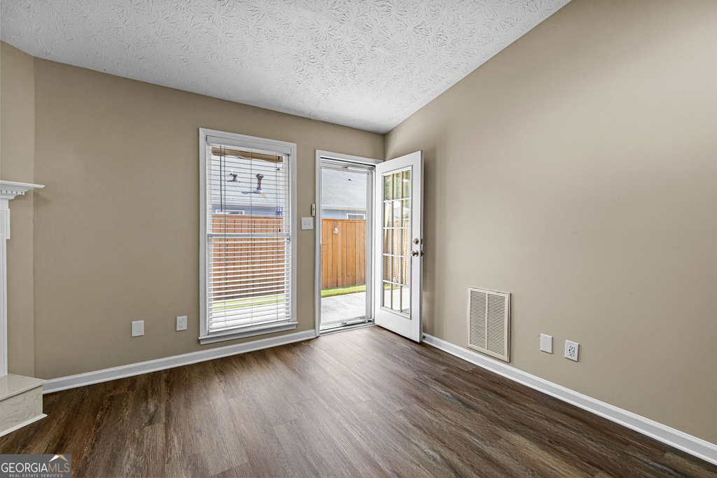 120 Courtyard Lane - Photo 14
