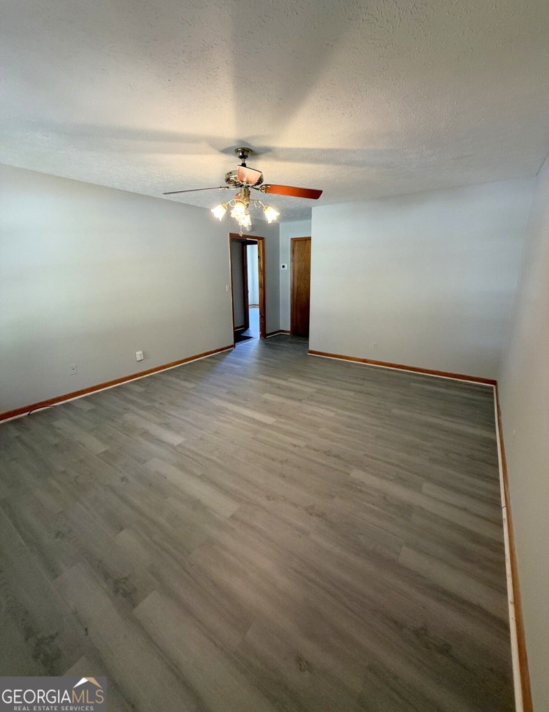 110 Bryan Street - Photo 11