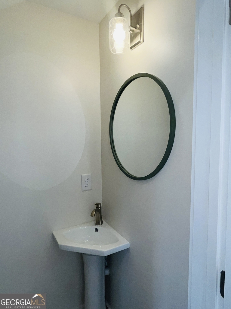 604 Freeman Street - Photo 10