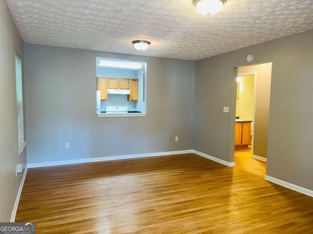 105 Granite Street - Photo 2