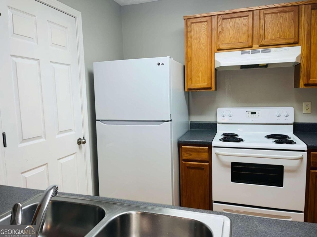 105 Granite Street - Photo 4