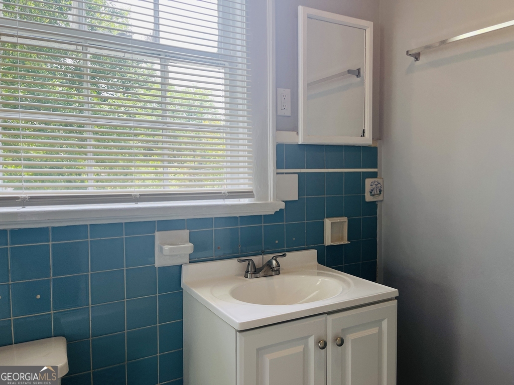 504 Broad Street - Photo 15