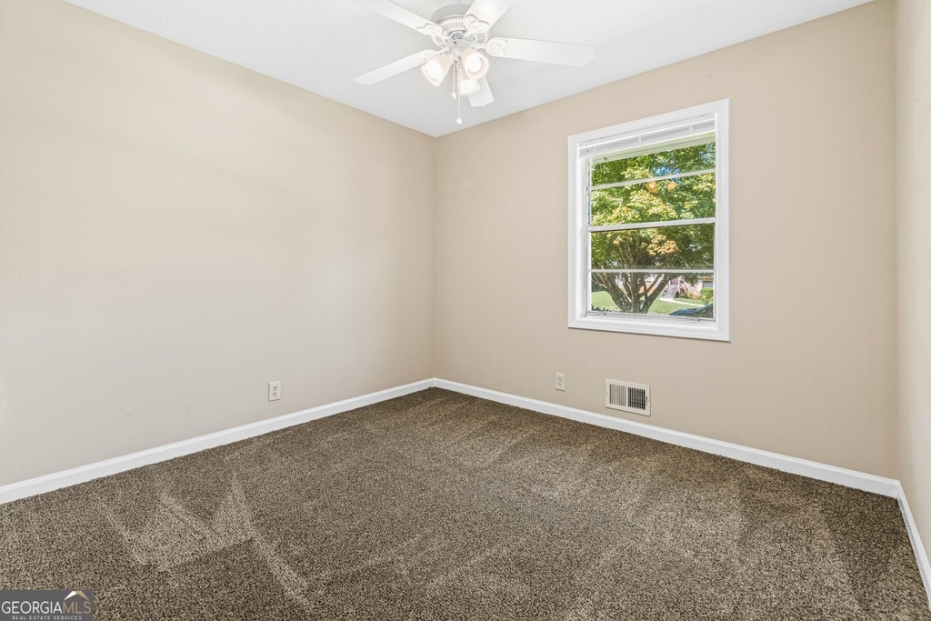 1490 High Meadow Drive - Photo 13