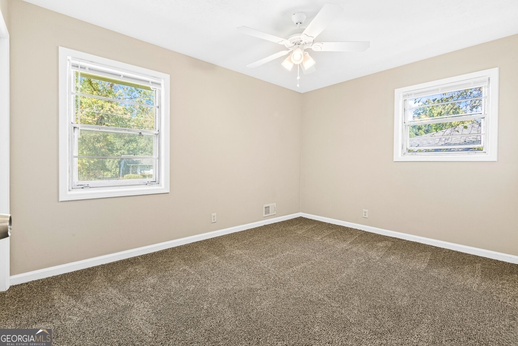1490 High Meadow Drive - Photo 16