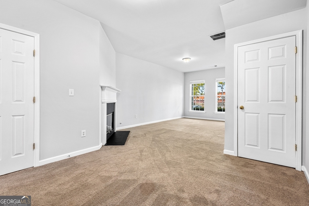 3208 Hidden Cove Circle - Photo 4