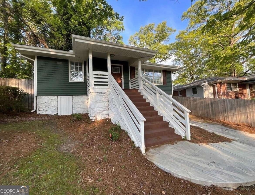 136 Victor Circle Nw - Photo 0