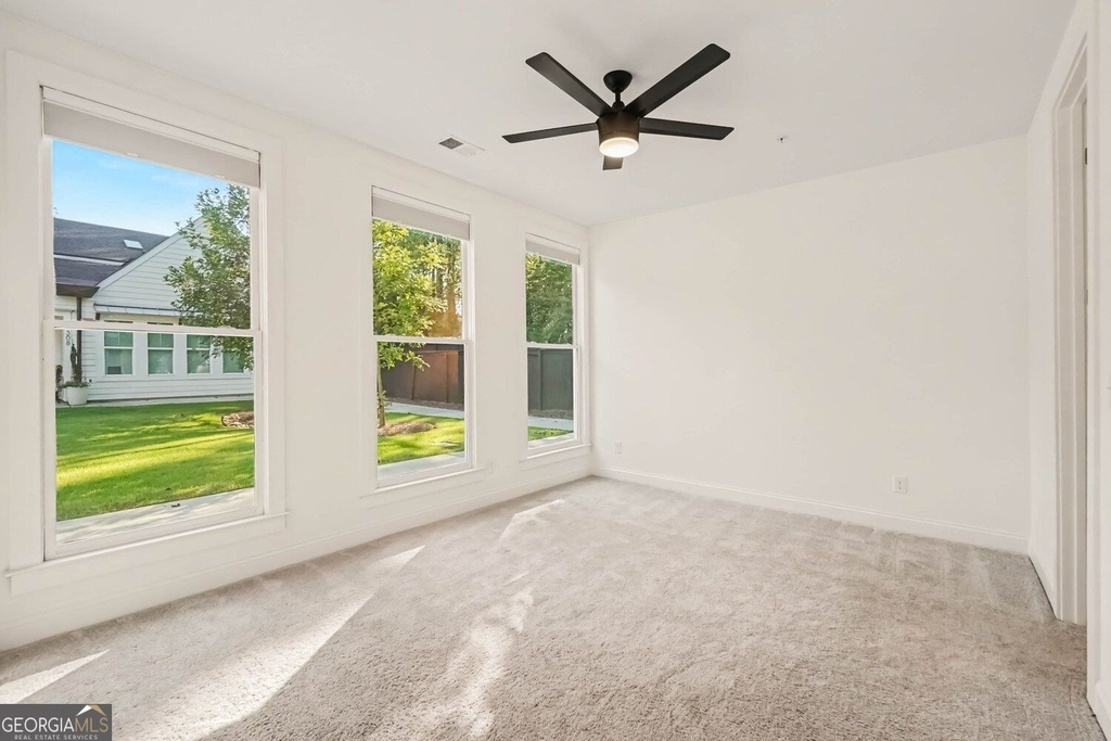 409 Burgundy Way - Photo 10