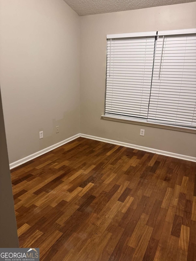 449 Kara Lane - Photo 2