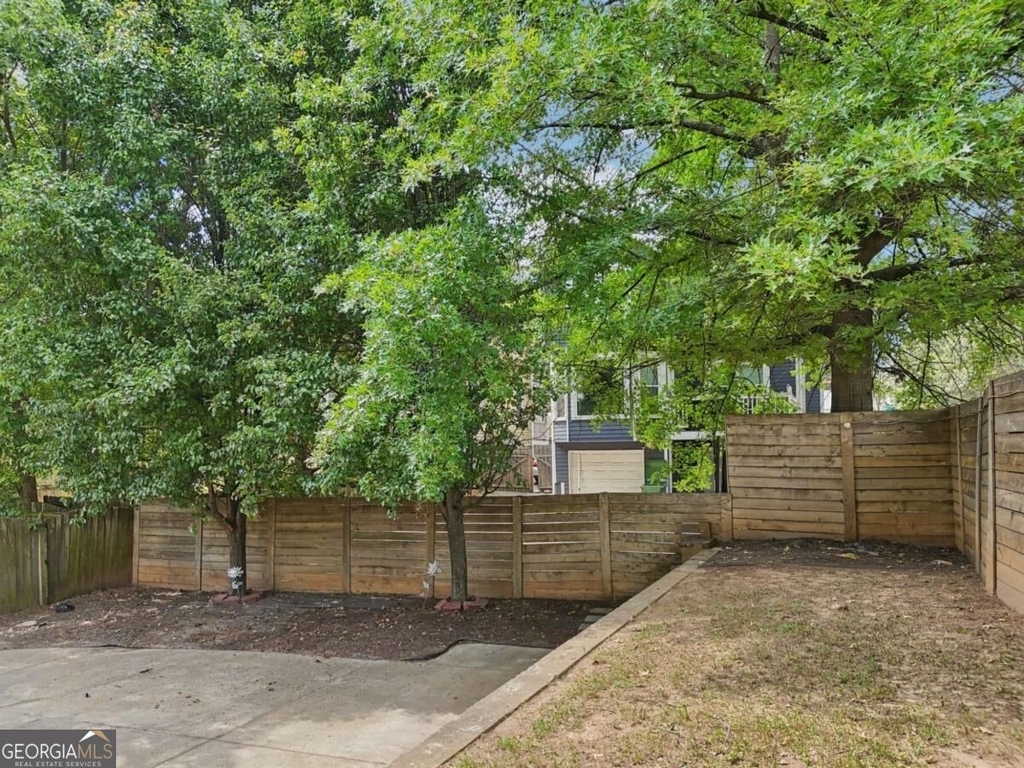 663 Windsor Street Sw - Photo 23