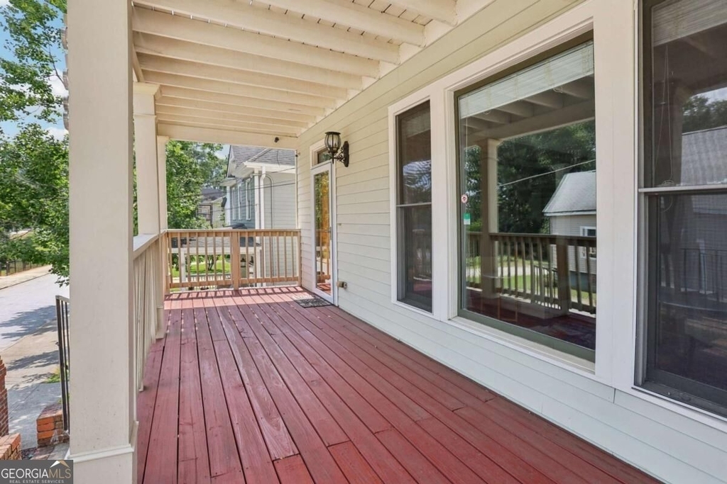 663 Windsor Street Sw - Photo 4