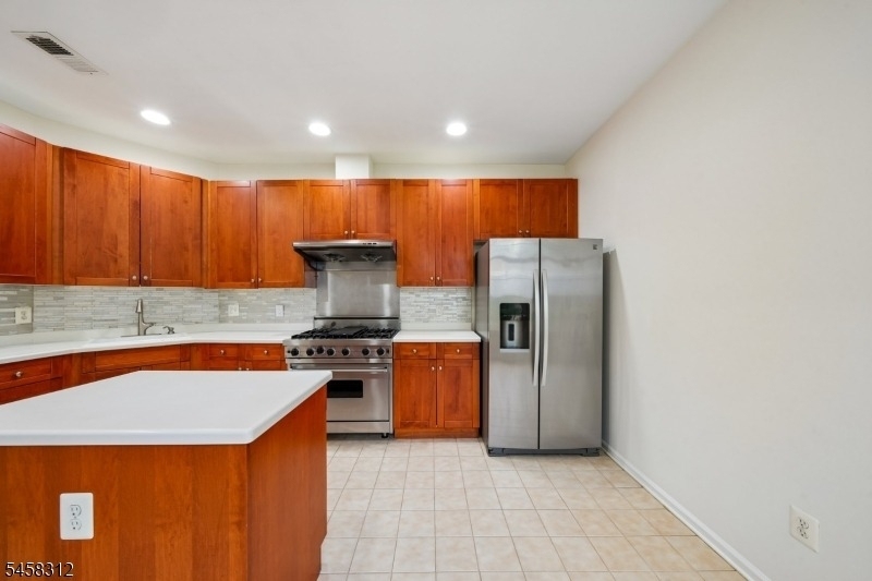 611 Binghampton Ln - Photo 13