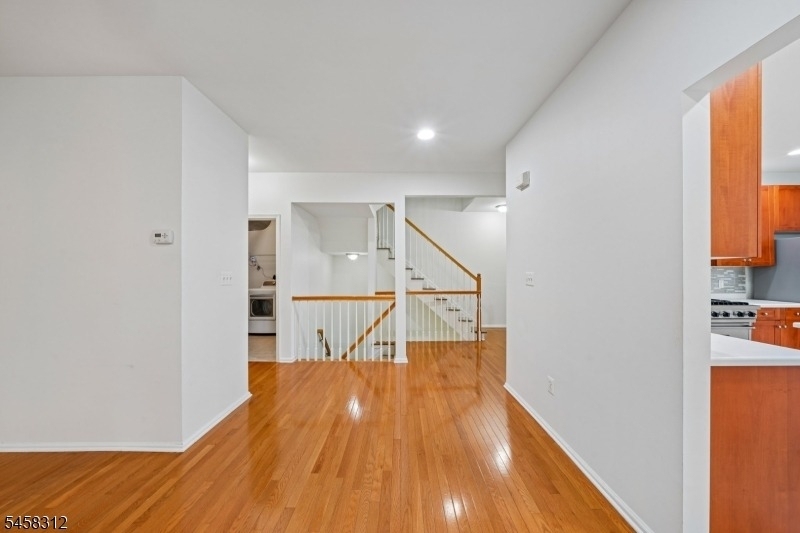 611 Binghampton Ln - Photo 11