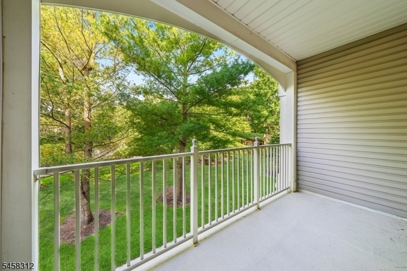 611 Binghampton Ln - Photo 33