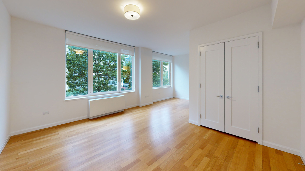808 Columbus Ave - Photo 2