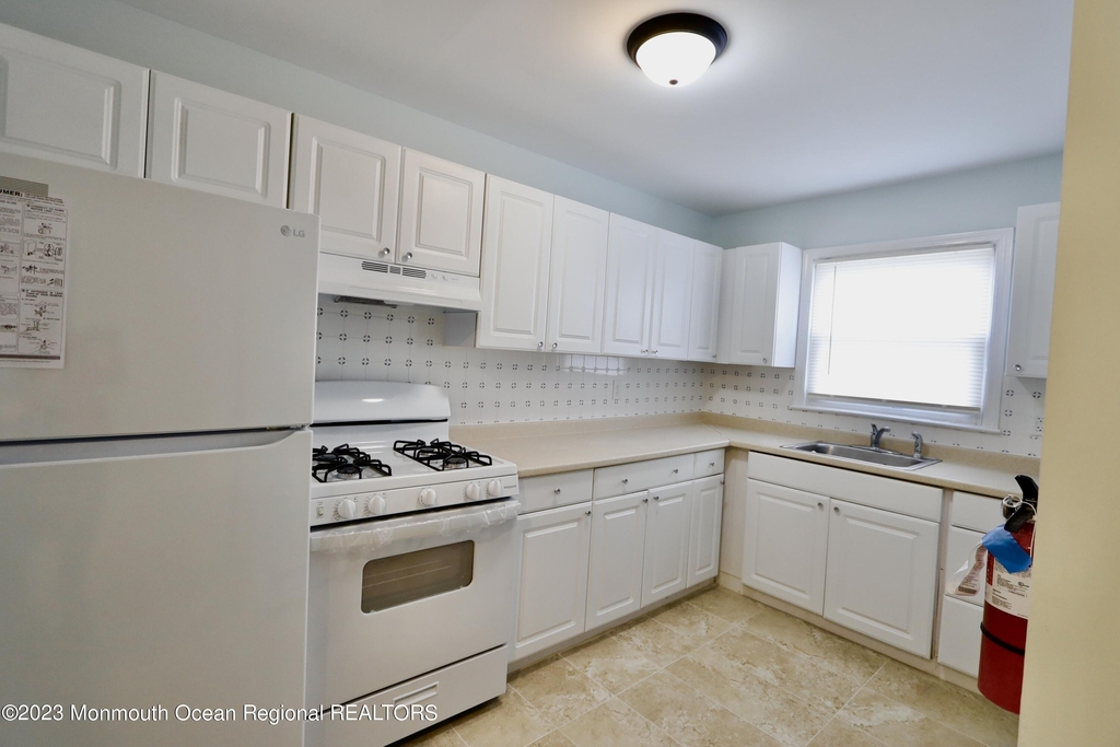110 Union Avenue - Photo 4