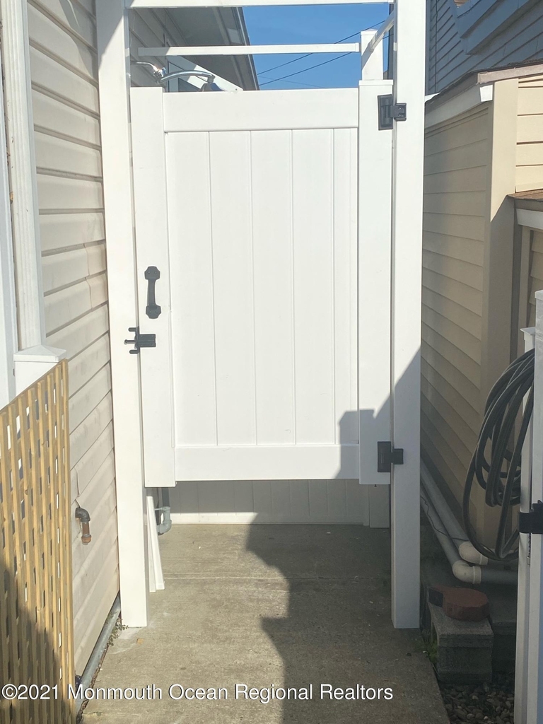 362 Venice Drive - Photo 12