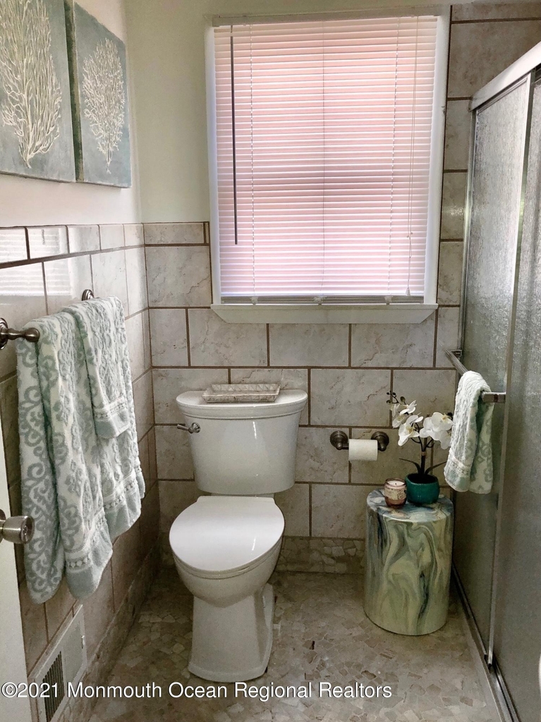 362 Venice Drive - Photo 11