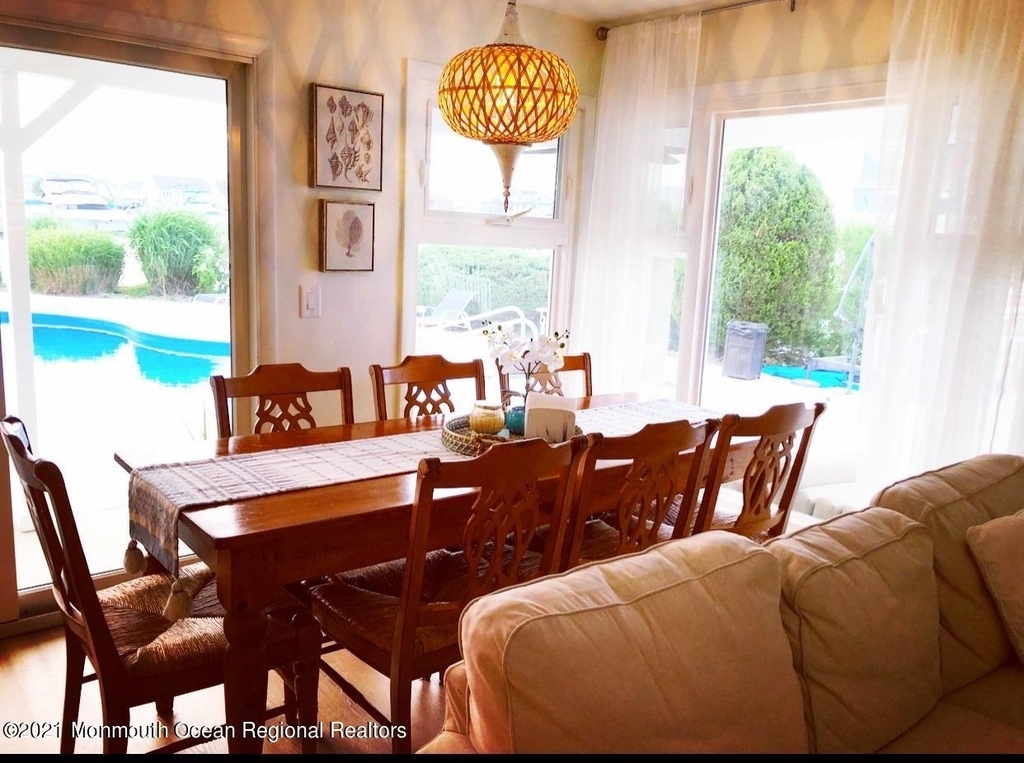 362 Venice Drive - Photo 4