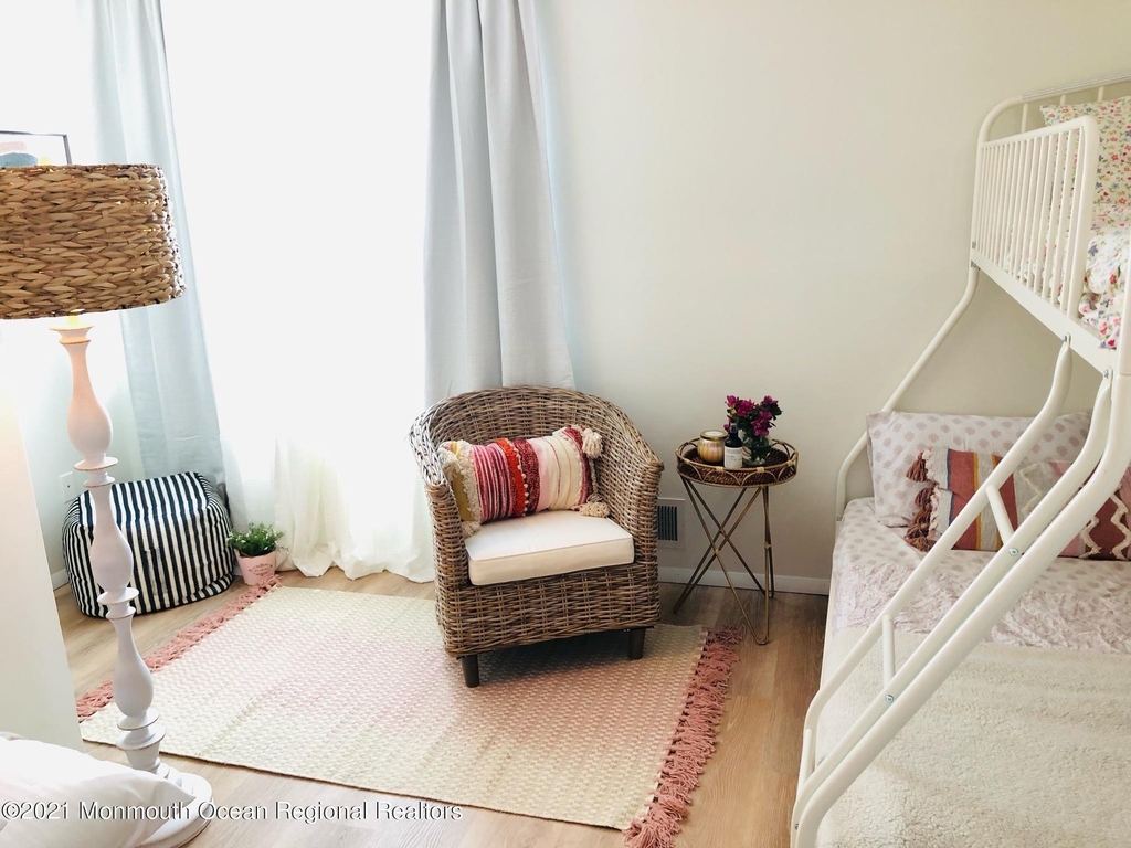 362 Venice Drive - Photo 8