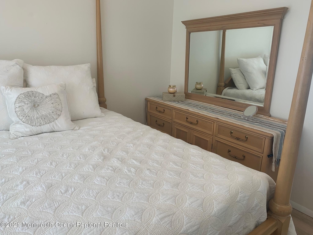 362 Venice Drive - Photo 10