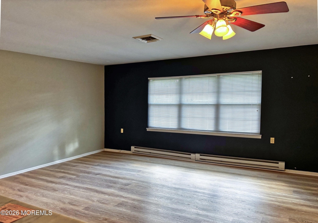 801d Balmoral Court - Photo 9