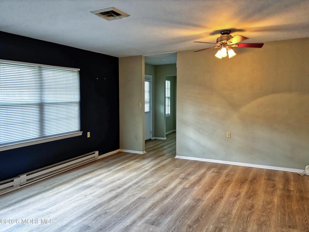 801d Balmoral Court - Photo 6