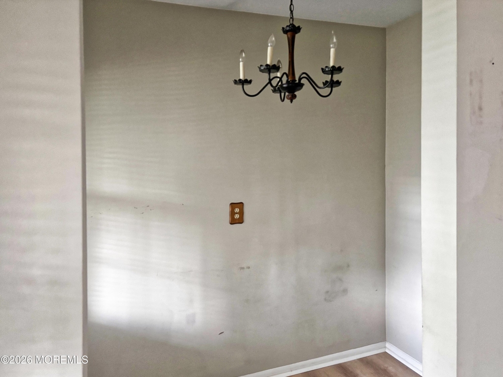801d Balmoral Court - Photo 4
