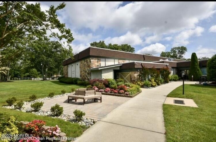 801d Balmoral Court - Photo 25