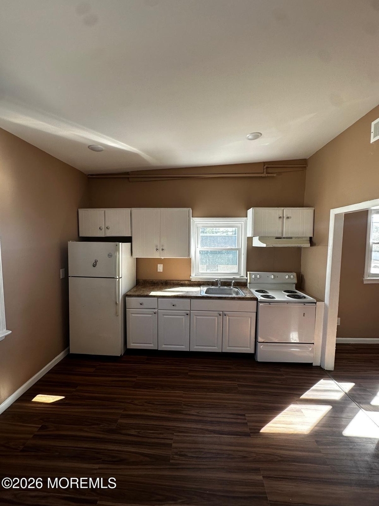 214 Main Street - Photo 1