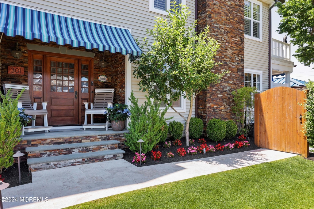 301 16th Avenue - Photo 7